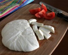 The Best Party Trick Ever: How to Make Thirty Minute Mozzarella