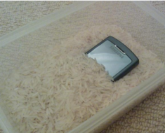 How to make sure your phone isn’t ruined after you’ve gotten it wet