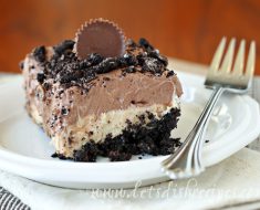 Chocolate Peanut Butter No-Bake Dessert