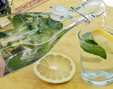 Your Doctor Will Want This Easy Drink That Kills Bad Cholesterol and Fats Fast